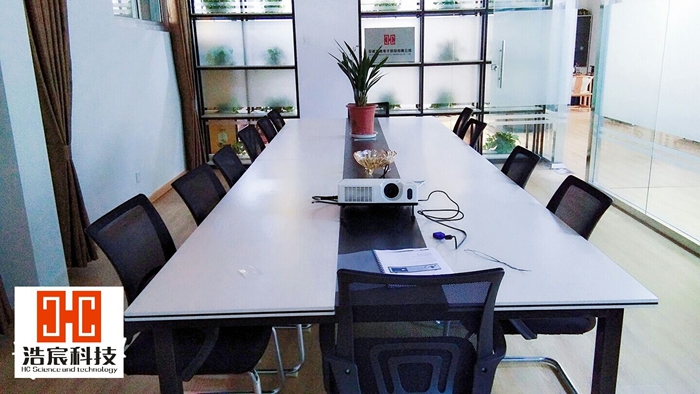 �������h��